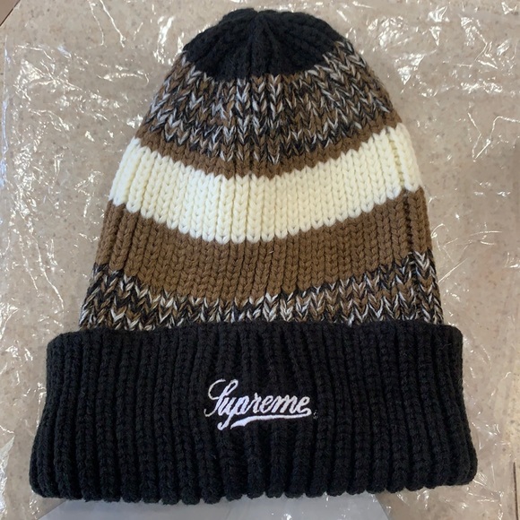Supreme Unisex Beanie - Picture 1 of 3